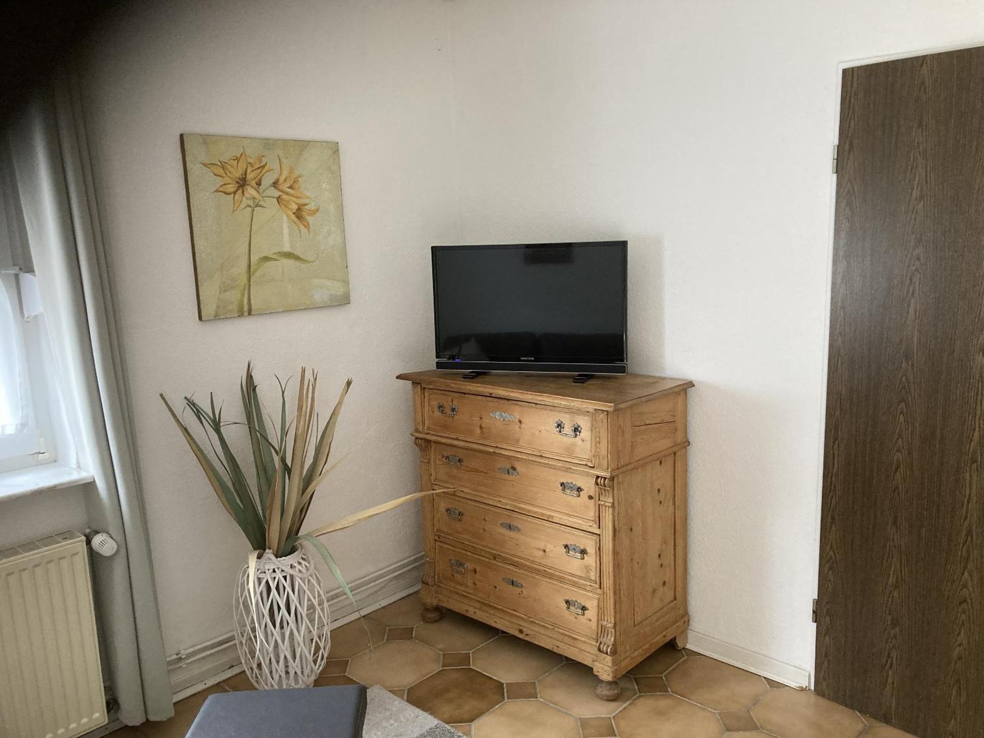 Huus Stoertebeker Bed & Breakfast Dornumersiel Room photo
