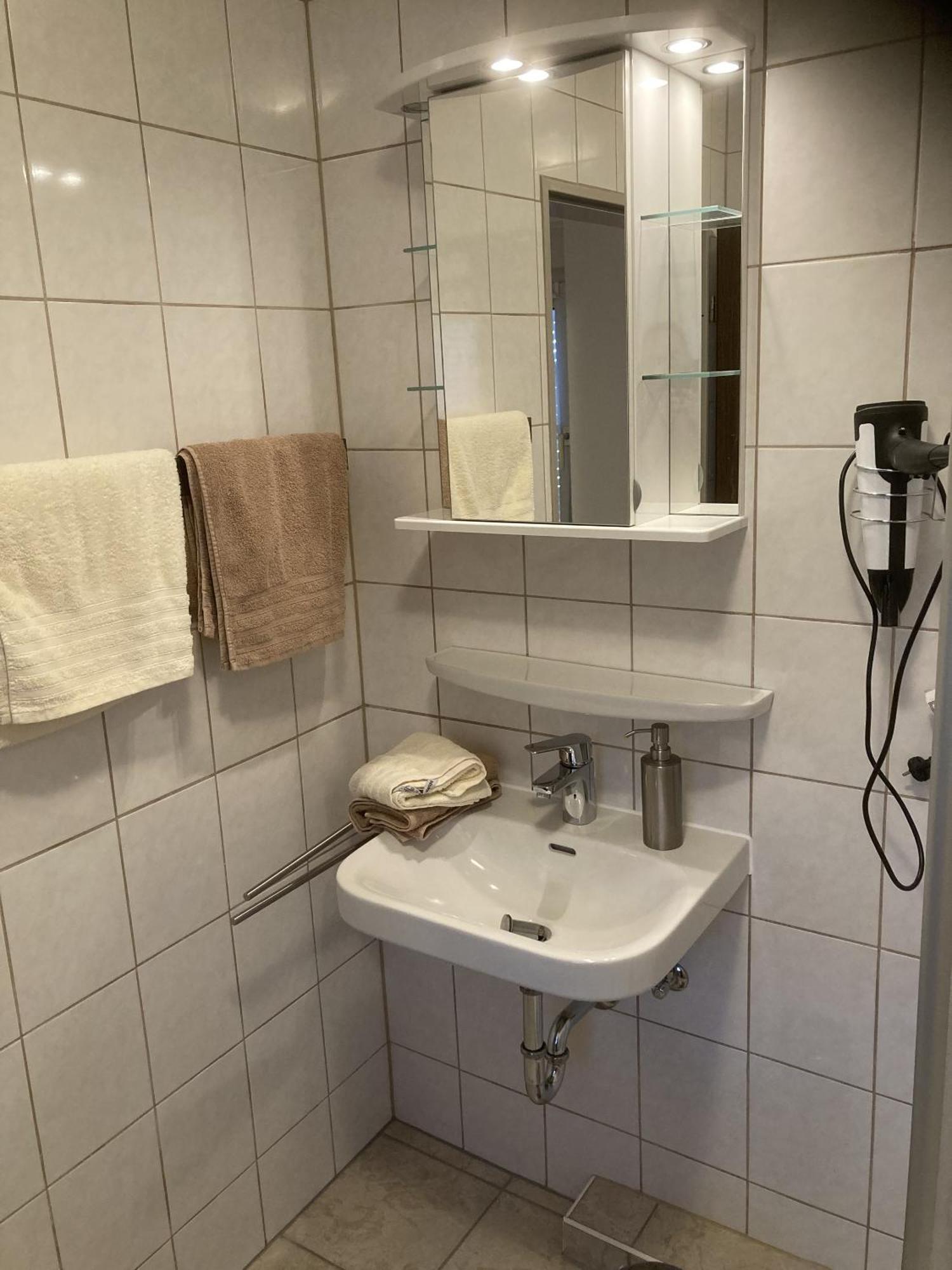 Huus Stoertebeker Bed & Breakfast Dornumersiel Room photo