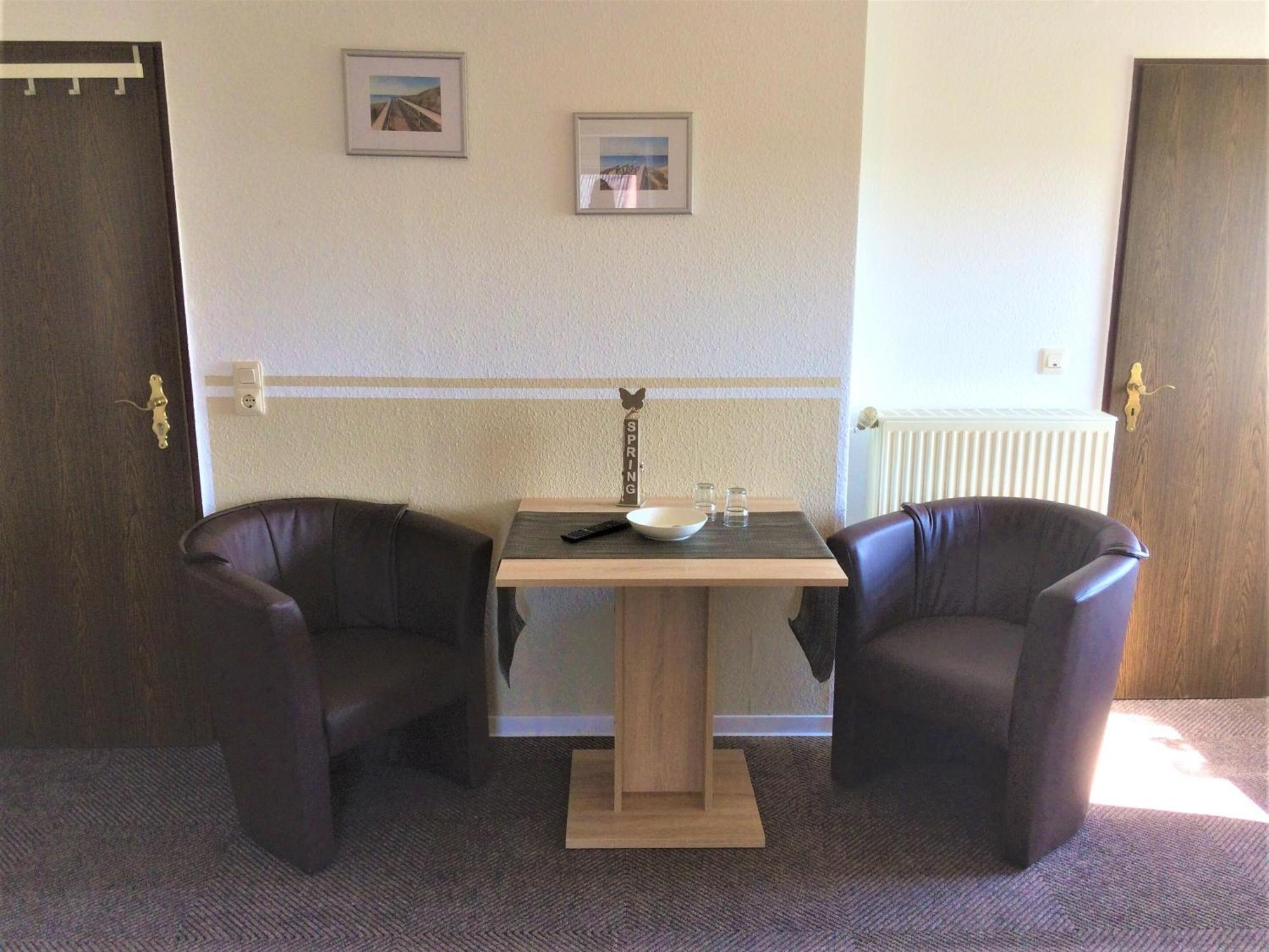 Huus Stoertebeker Bed & Breakfast Dornumersiel Room photo